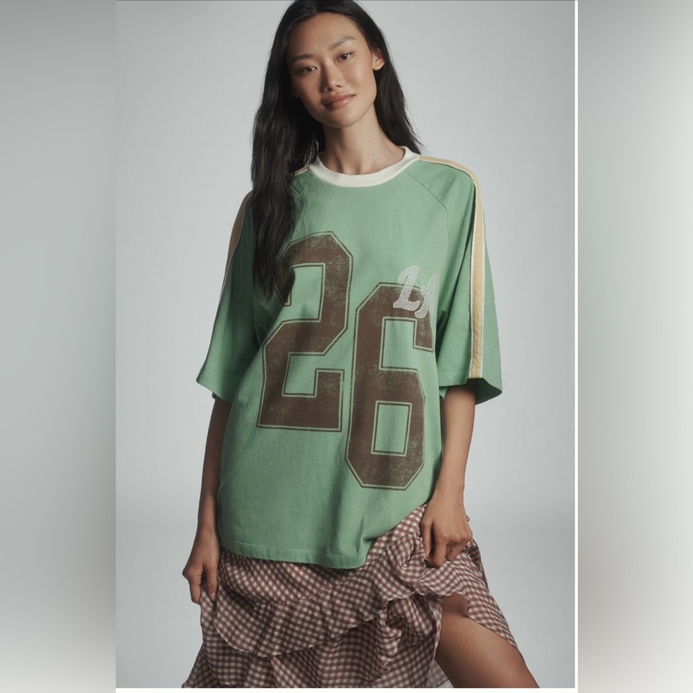 NWT Anthropologie Green Graphic Oversized Sporty Tee - size M
